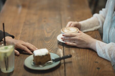 2025年クリスマス｜大切な人へ贈るジュエリーギフトの選び方とおすすめデザイン